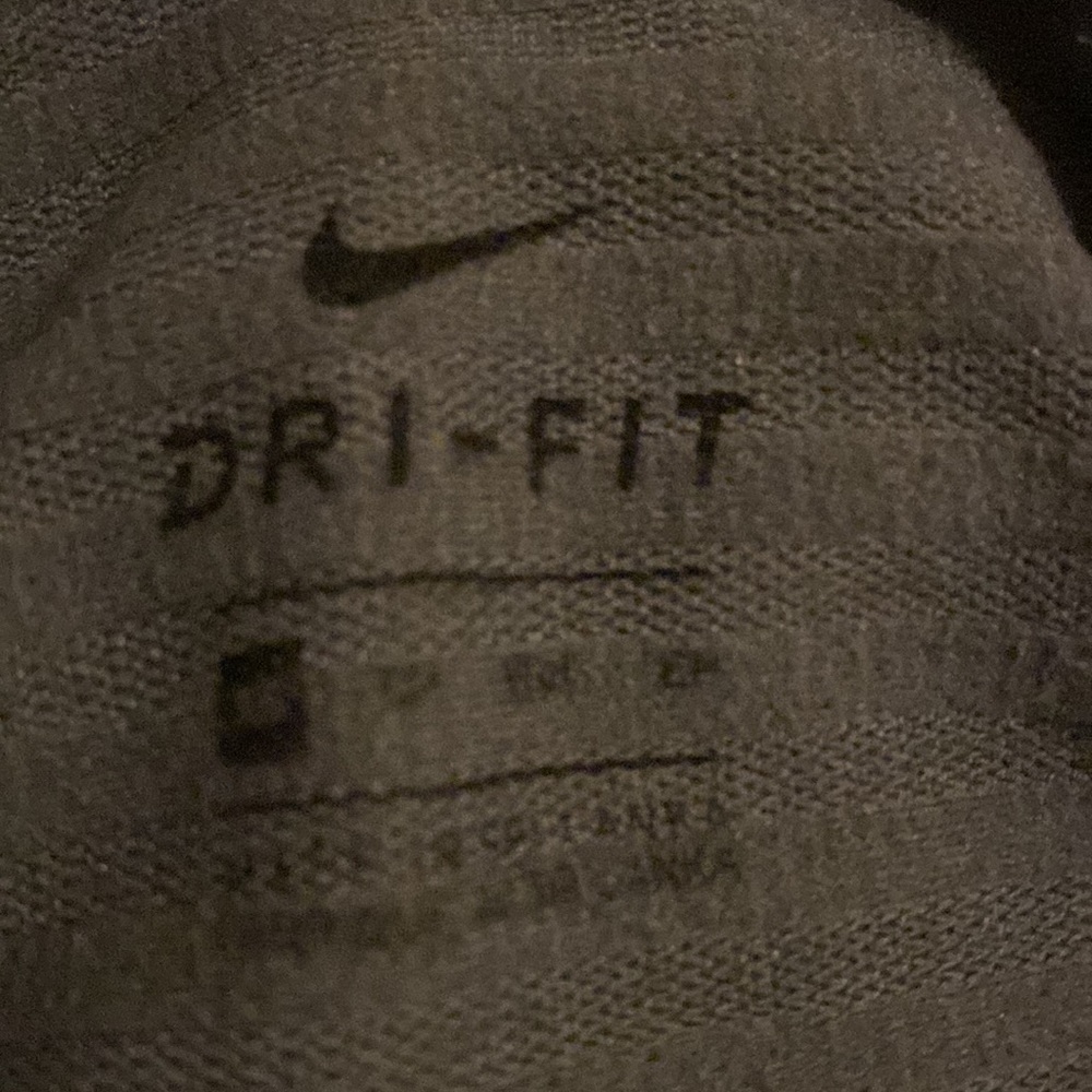 Nike - Picture 2 of 2
